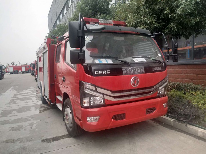 國六東風(fēng)5噸泡沫消防車
